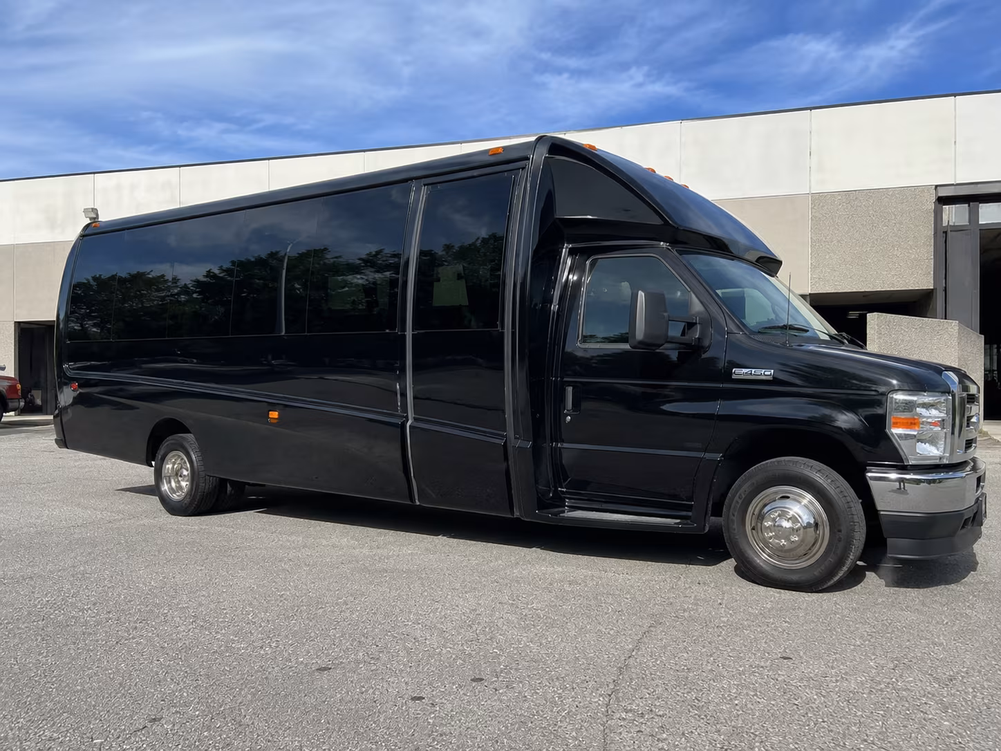 Salt Lake City Airport Shuttle & Transportation party bus exterior