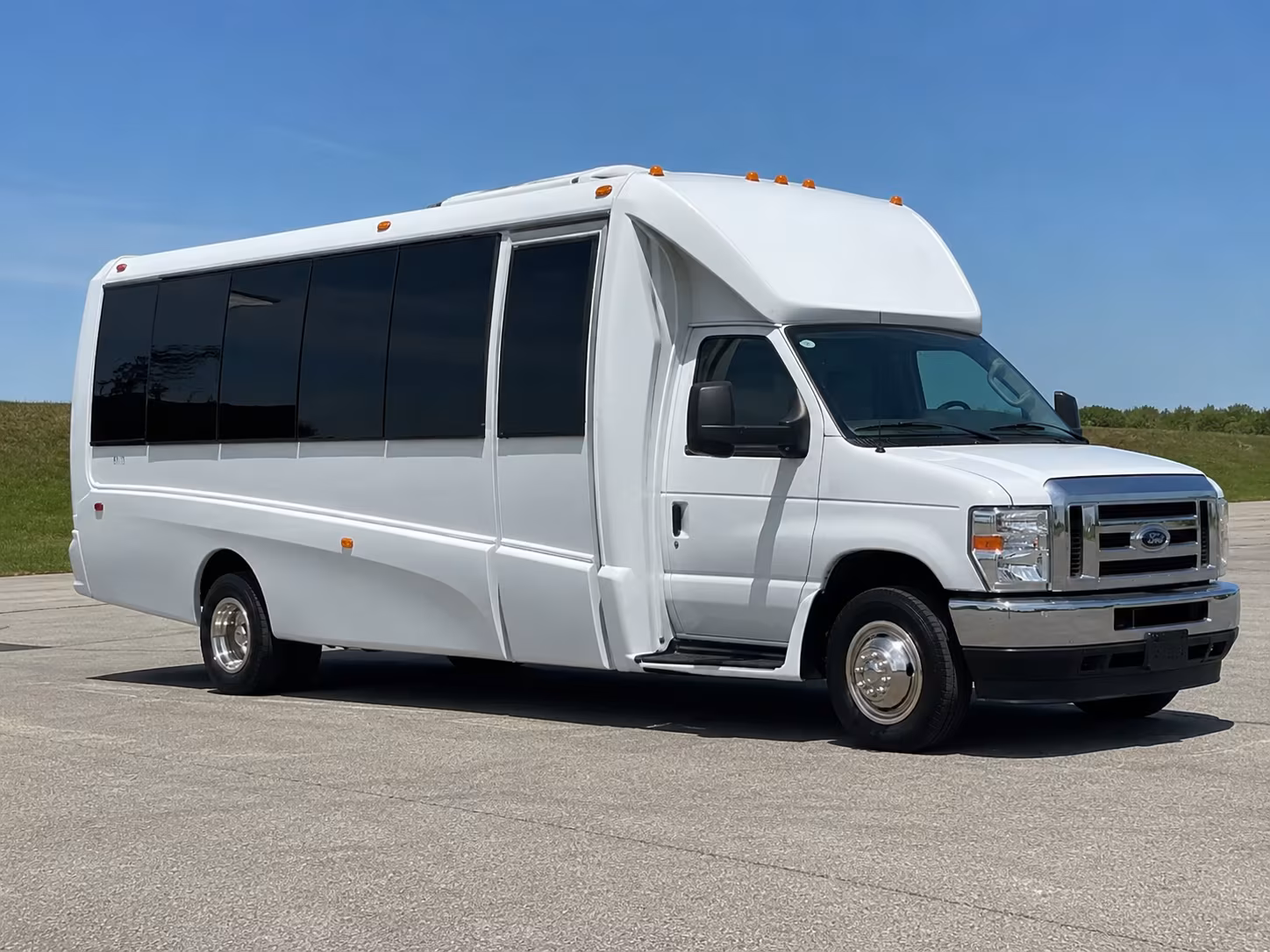 Salt Lake City Birthday, Sweet 16, & Quinceañera Transportation party bus interior