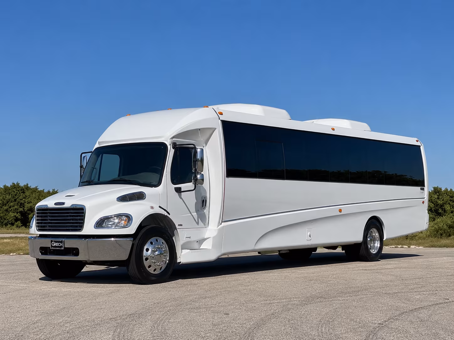 Salt Lake City Birthday, Sweet 16, & Quinceañera Transportation party bus exterior